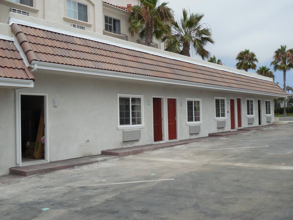 Coast Inn Oceanside Buitenkant foto