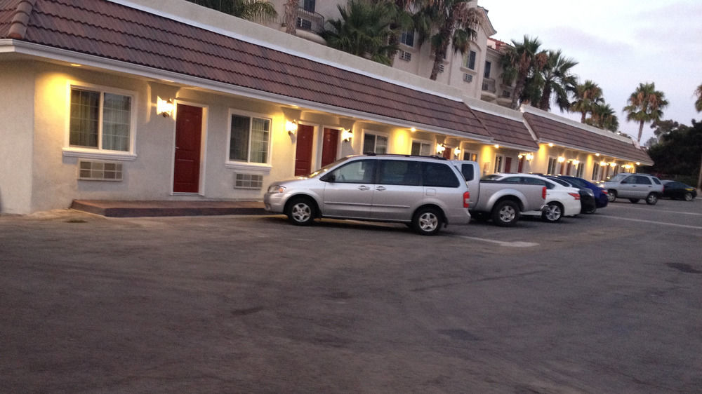 Coast Inn Oceanside Buitenkant foto